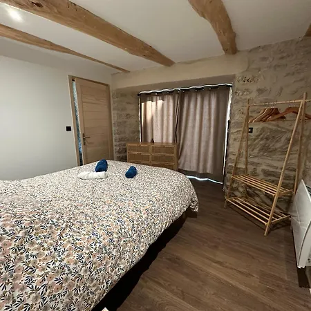 Casa de Férias Domaine De Verteilhac Le Jardin De Clemence, 6 Personnes Piscine Chauffee
