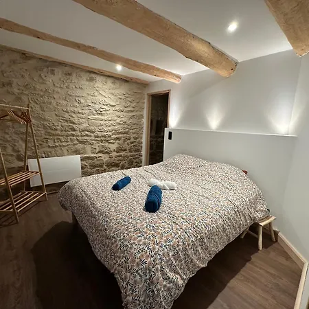 Domaine De Verteilhac Le Jardin De Clemence, 6 Personnes Piscine Chauffee Casa de Férias Banassac